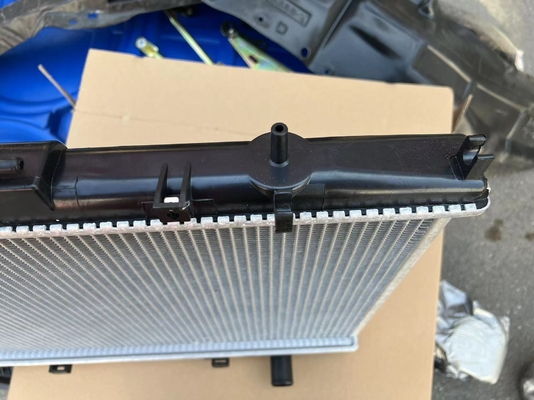 Auto Radiator Tank for Great Wall Haval H3 H5 H6 H8 H9 Guaranteed and Performance