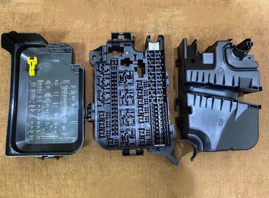 52mm Changan CS55 Ruicheng CC OE NO. NO TKV Engine Compartment Fuse Box Relay Box